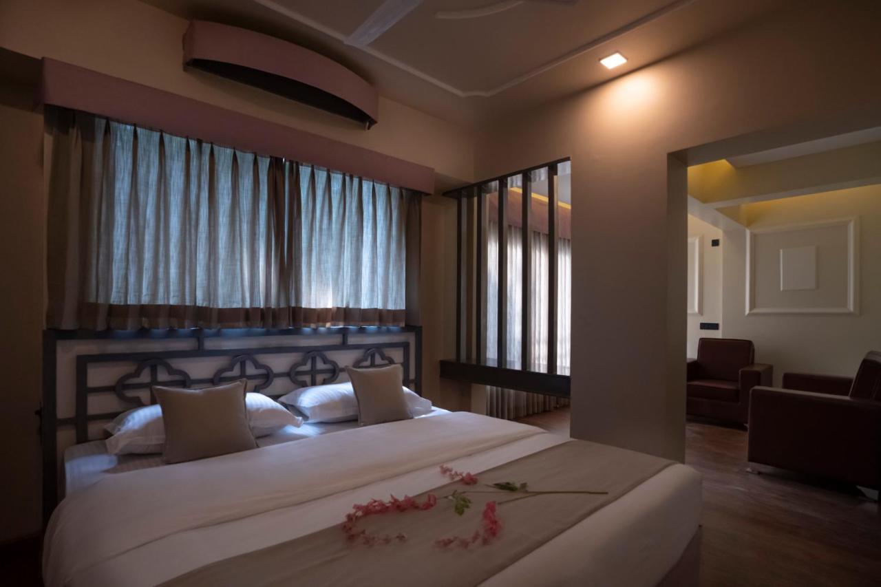 פונה Ra Residence - Agarwal Group Of Hotels מראה חיצוני תמונה