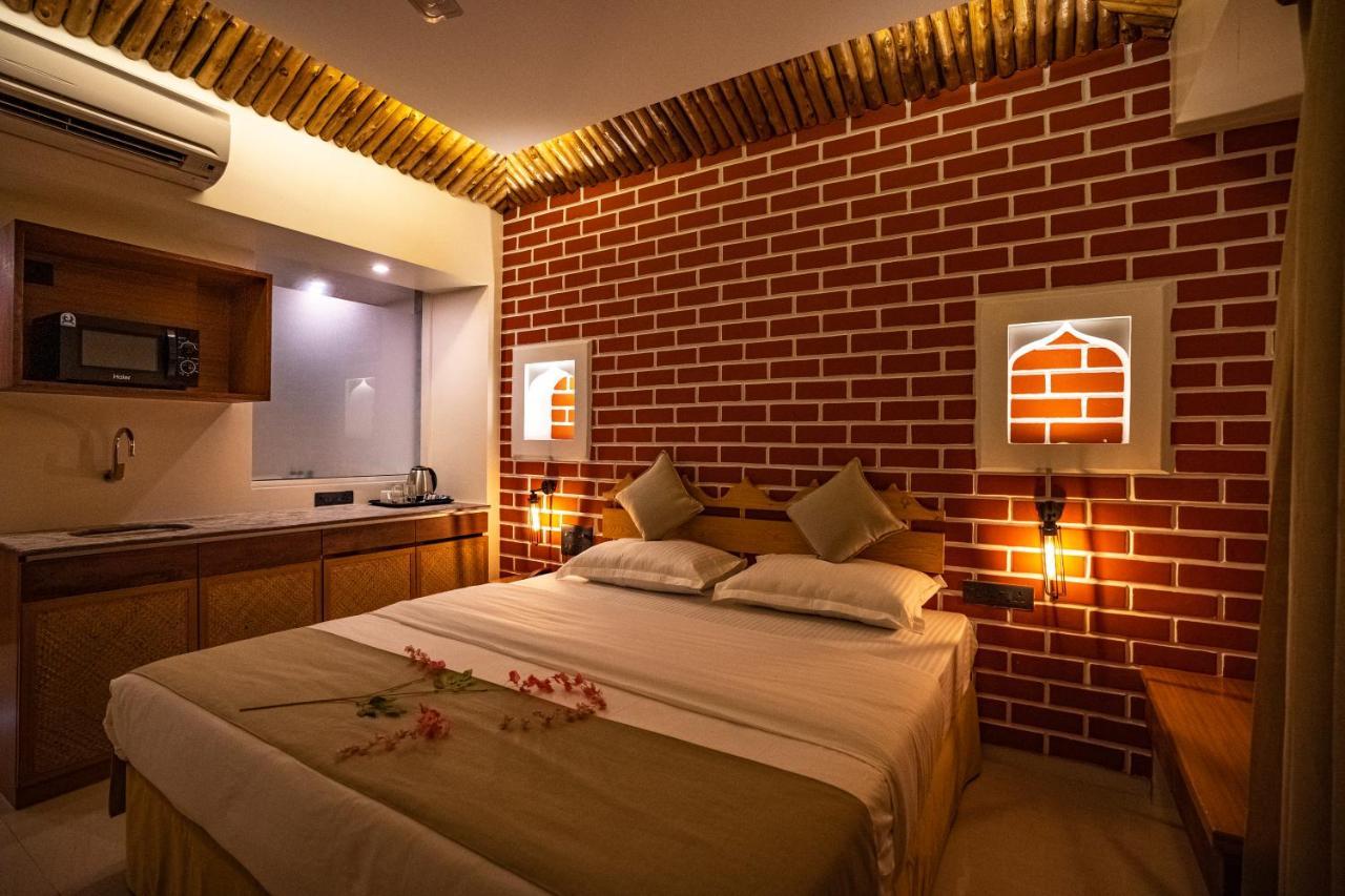פונה Ra Residence - Agarwal Group Of Hotels מראה חיצוני תמונה